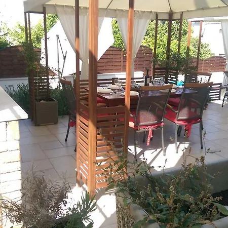 Holiday Home Olive Gradac  Exteriér fotografie